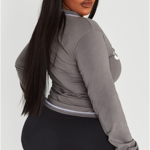 PRETTYLITTLETHING Plus Charcoal Washed
Studio Print Longsleeve T Shirt​​ - Picture 3 of 5